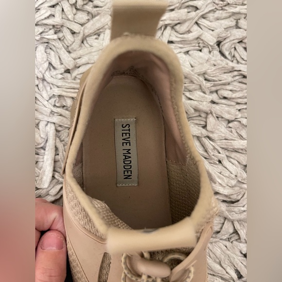 Women’s Steve Maddens - Picture 5 of 6